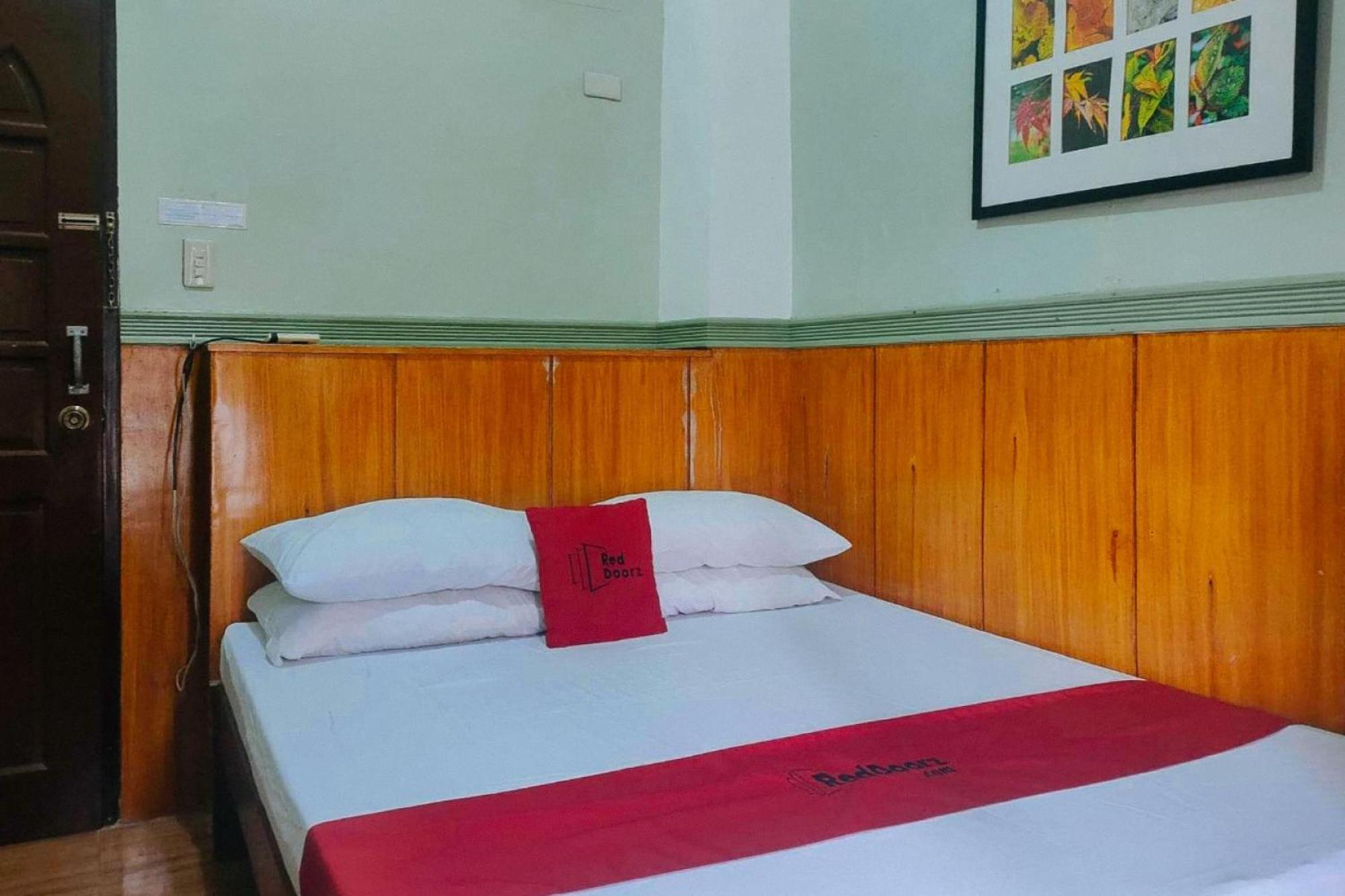 Reddoorz Near Colgante Bridge Naga City Ngoại thất bức ảnh